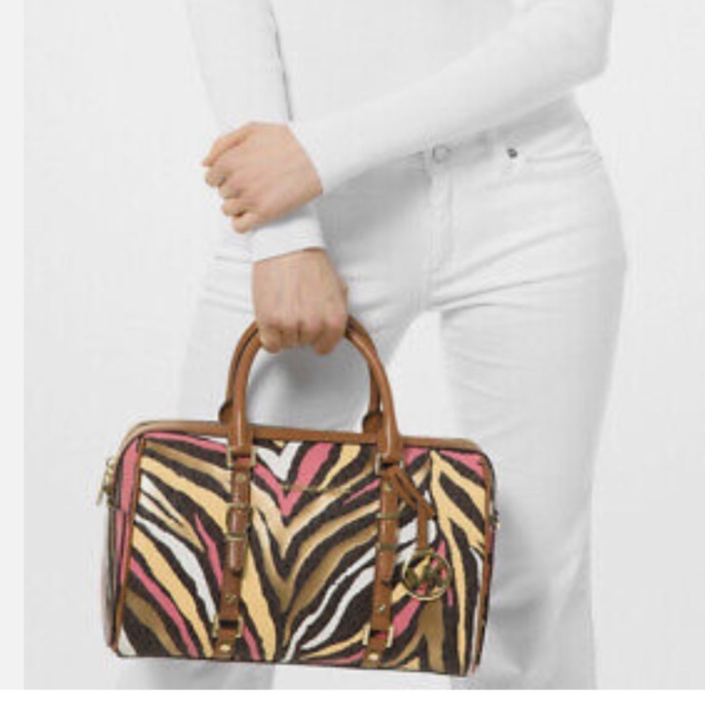 πGorgeous MK Bagβ super rare unique beautiful satchel bag π NWTO!!! - Picture 2 of 15